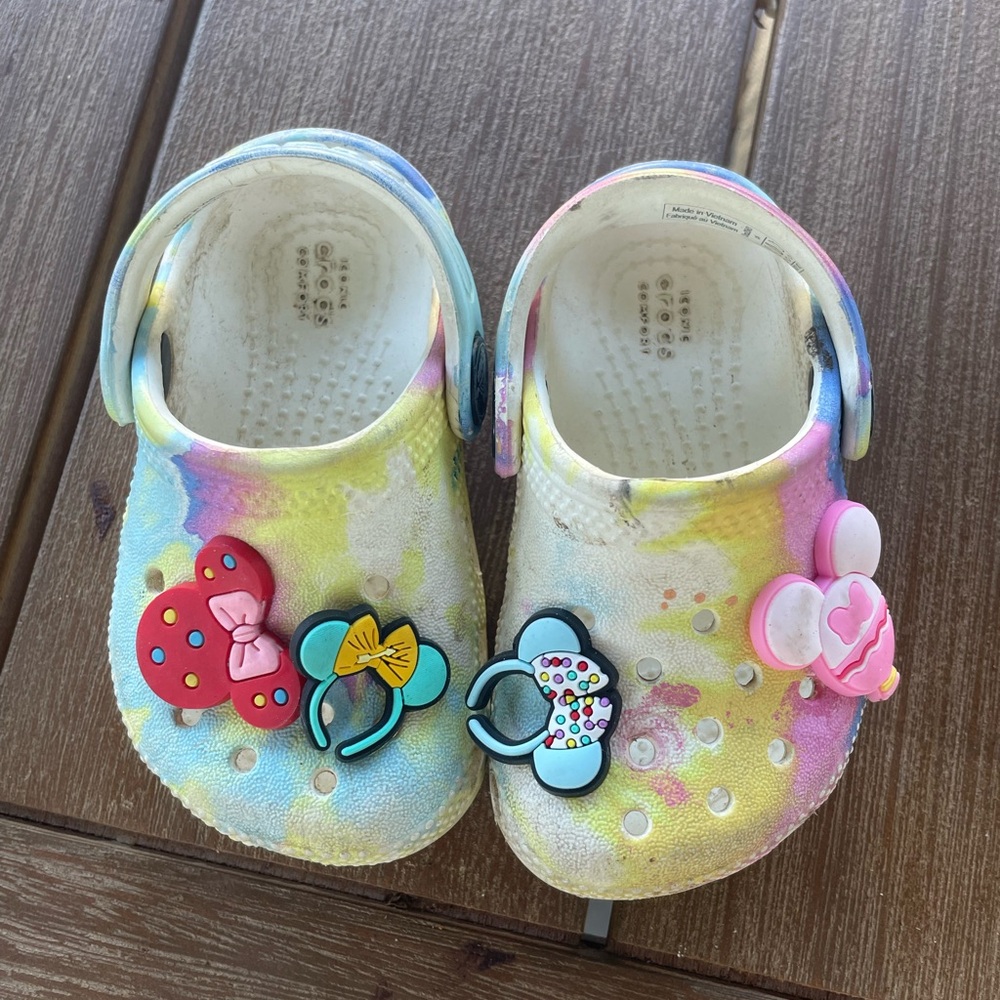 Baby crocs